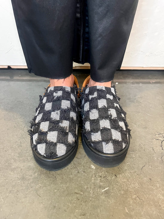 Quinn Checkerboard Clog - Black