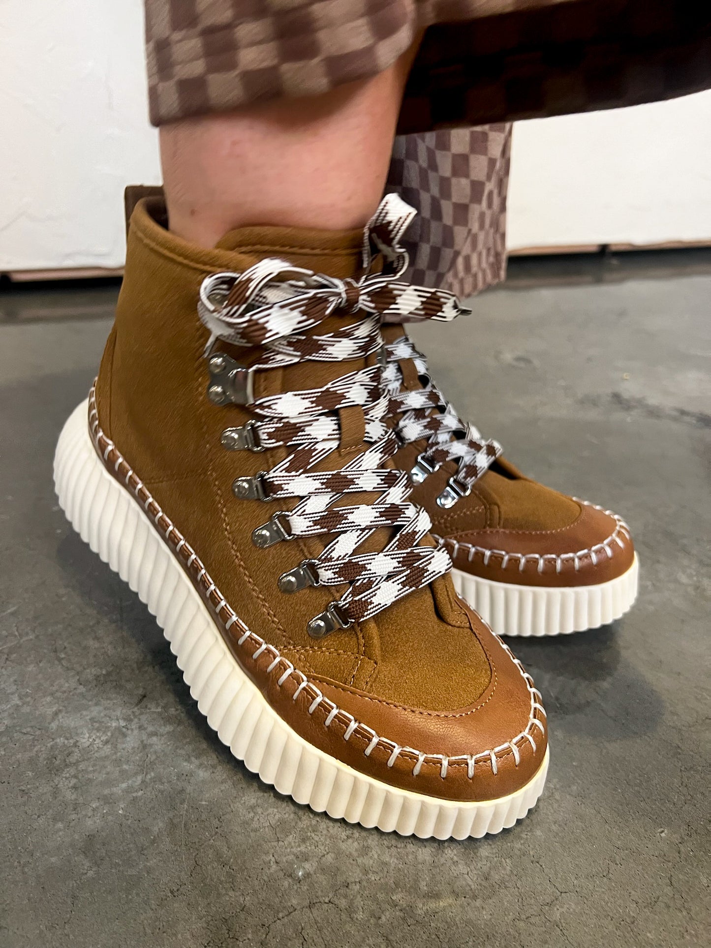 Matisse: Trek Lace Up Hiker Sneaker Boot - Chestnut