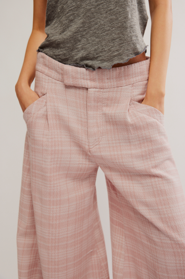 Free People: Tegan Barrel Trouser - Pale Mauve - Revel Boutique