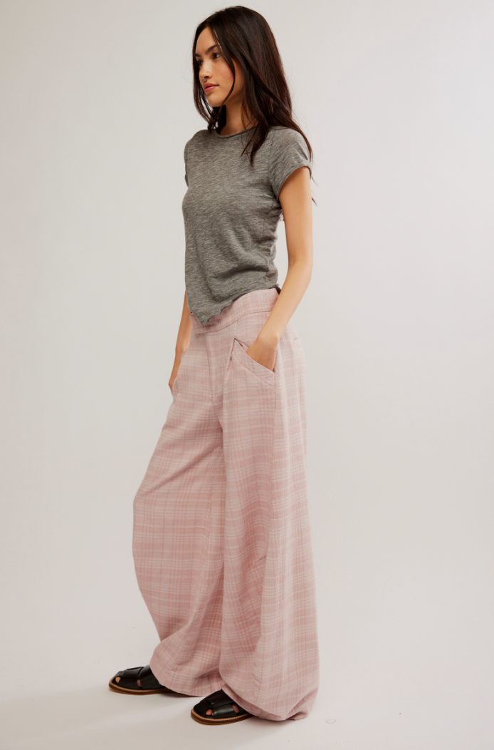 Free People: Tegan Barrel Trouser - Pale Mauve