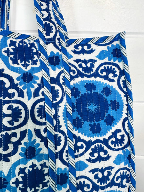 Quilted Tote Bag - Blue Medallion